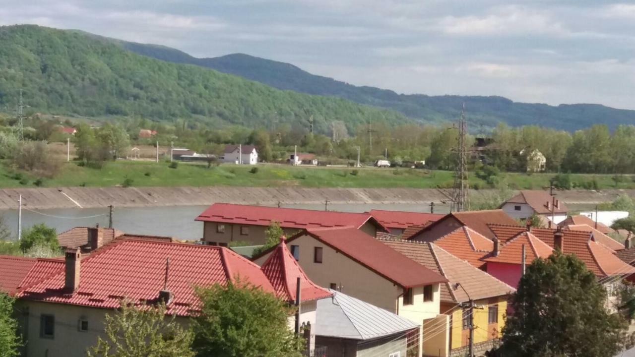 Apartament cu 2 camere Călimăneşti Exterior foto